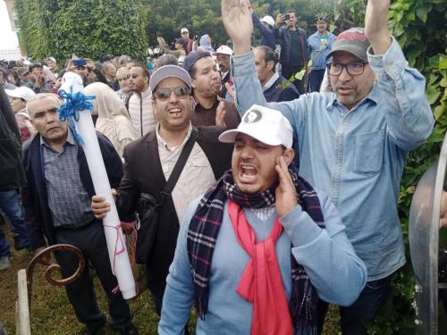 الجامعة في صور...