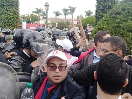 الجامعة في صور...